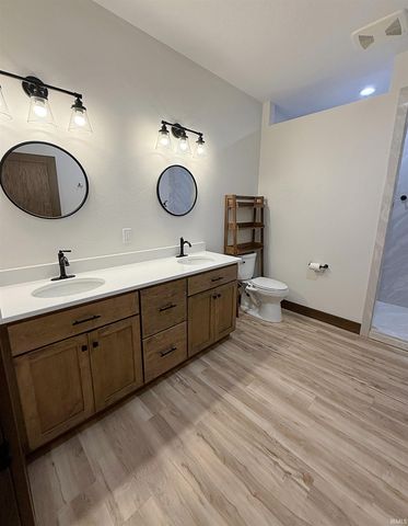 3 Persimmon Lane, Loogootee, IN 47553