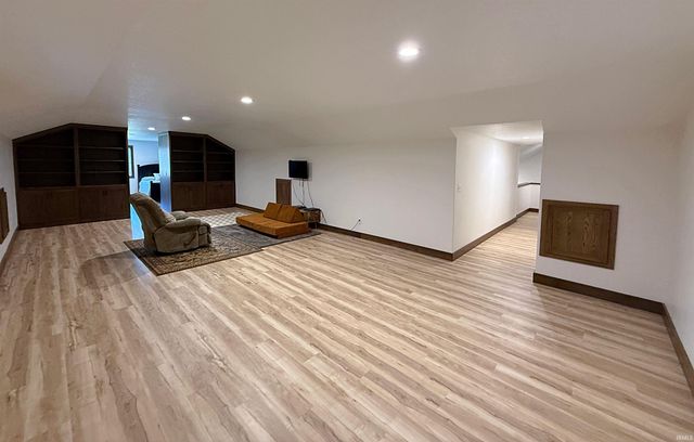 3 Persimmon Lane, Loogootee, IN 47553