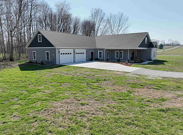 3 Persimmon Lane, Loogootee, IN 47553