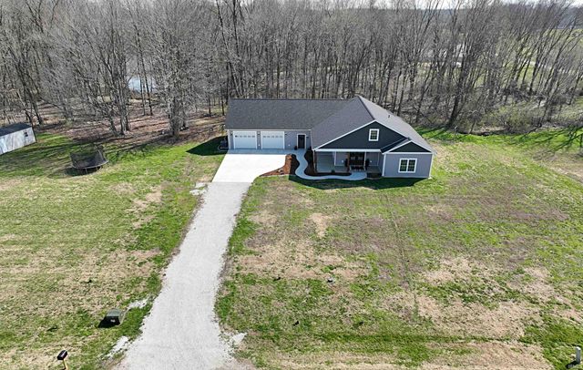 3 Persimmon Lane, Loogootee, IN 47553