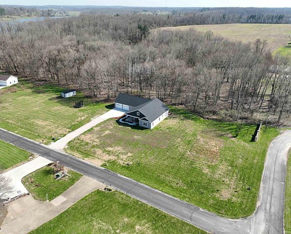 3 Persimmon Lane, Loogootee, IN 47553