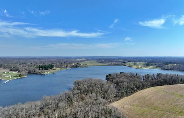 3 Persimmon Lane, Loogootee, IN 47553