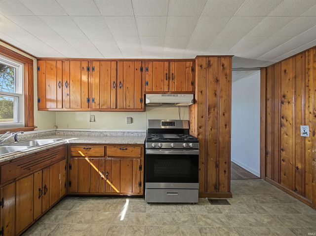 4401 Barton Lane, Evansville, IN 47720