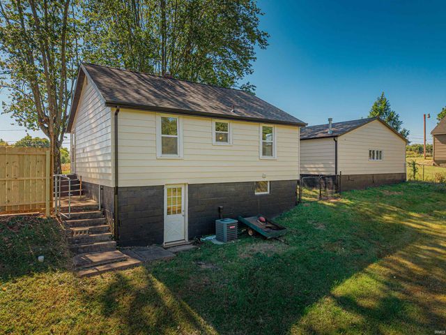 4401 Barton Lane, Evansville, IN 47720