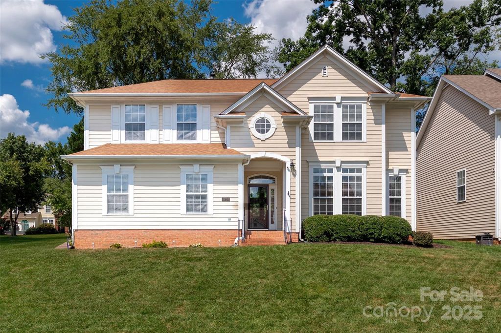 6728 Stanette Drive, Charlotte, NC 28277
