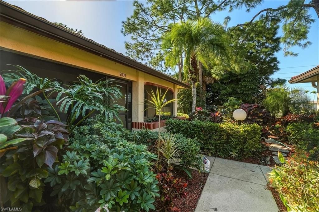 2031 Pine Isle LN 2031, NAPLES, FL 34112 — photo 2