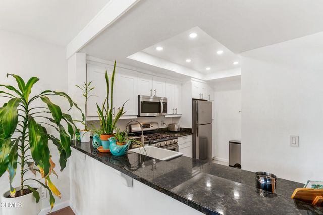 15050 Sherman Way 190, Van Nuys, CA 91405