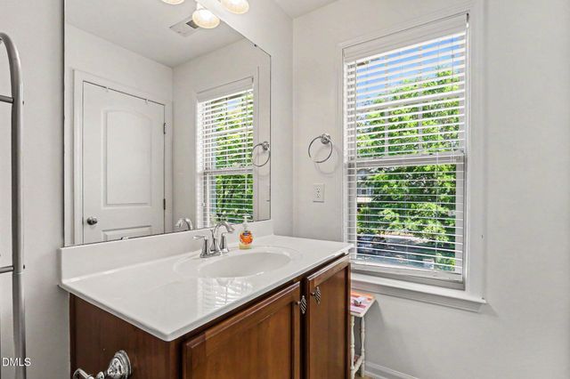 429 Parkfield Drive, Apex, NC 27502