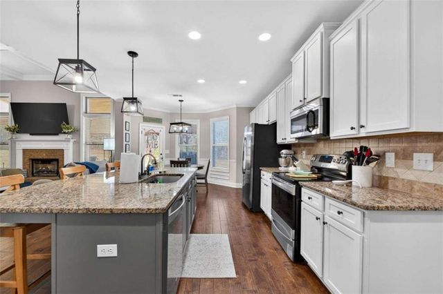 137 Caraway Road, Locust Grove, GA 30248
