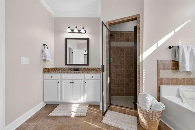 137 Caraway Road, Locust Grove, GA 30248
