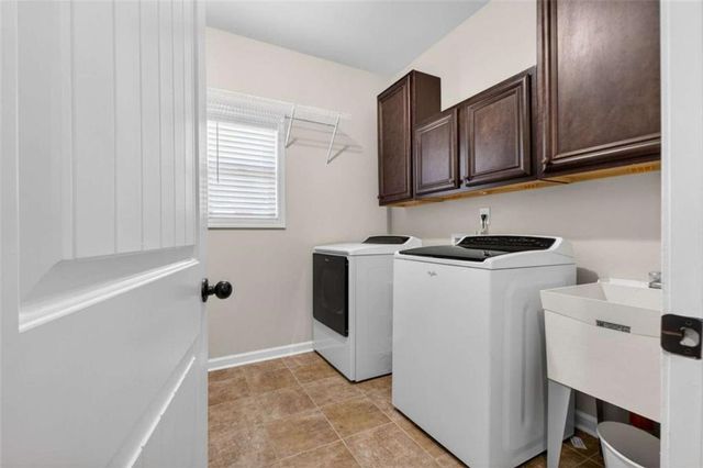 137 Caraway Road, Locust Grove, GA 30248
