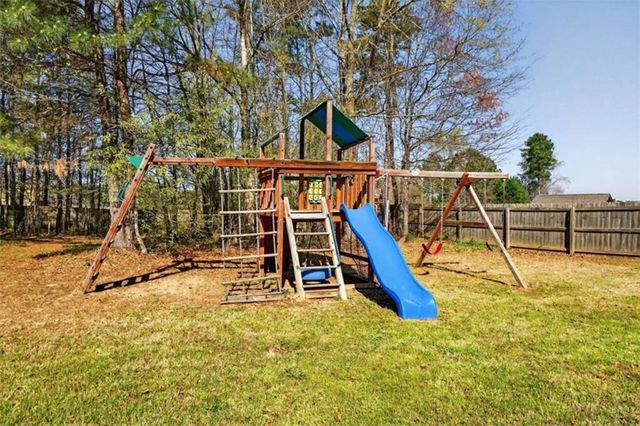 137 Caraway Road, Locust Grove, GA 30248