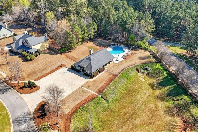 137 Caraway Road, Locust Grove, GA 30248