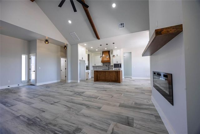 2435 CANYON Circle, Blanchard, OK 73010