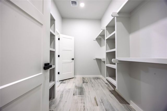 2435 CANYON Circle, Blanchard, OK 73010