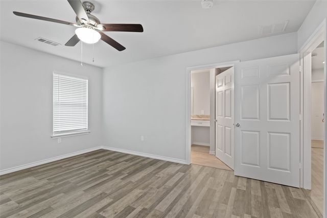 1100 Primrose Drive, Sanger, TX 76266