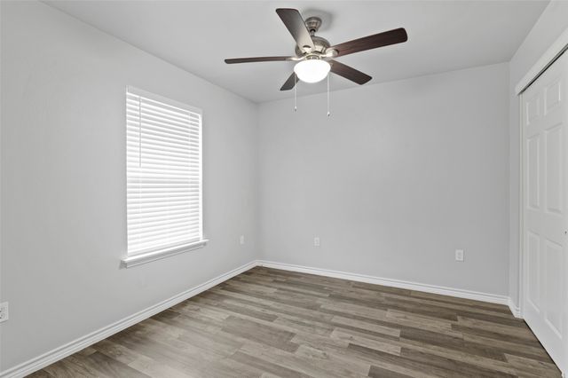 1100 Primrose Drive, Sanger, TX 76266