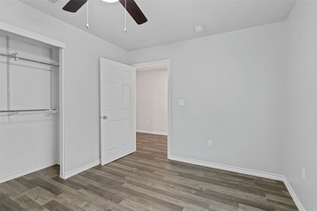 1100 Primrose Drive, Sanger, TX 76266