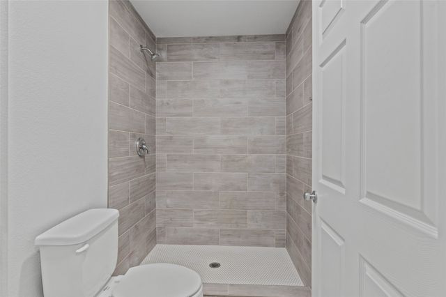 1100 Primrose Drive, Sanger, TX 76266