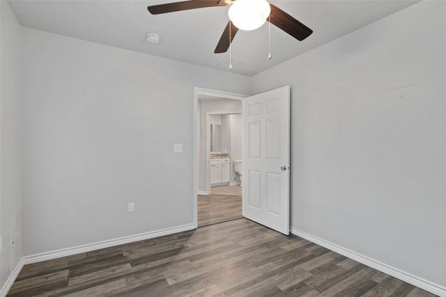 1100 Primrose Drive, Sanger, TX 76266