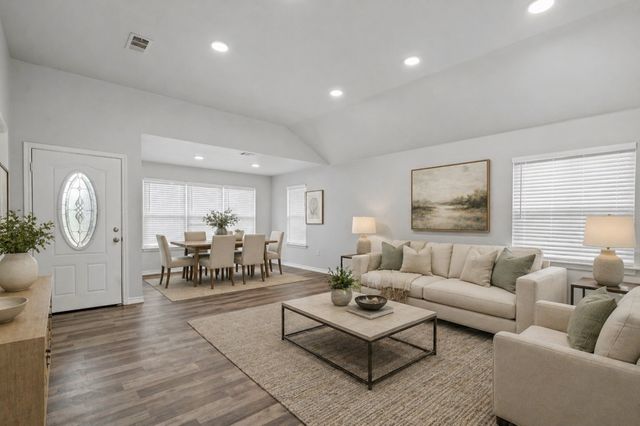 1100 Primrose Drive, Sanger, TX 76266