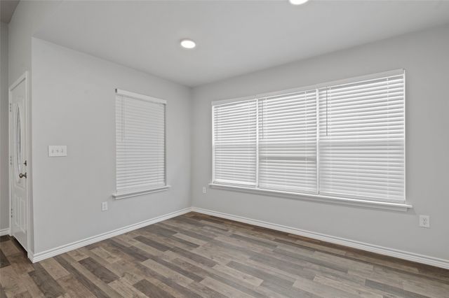 1100 Primrose Drive, Sanger, TX 76266