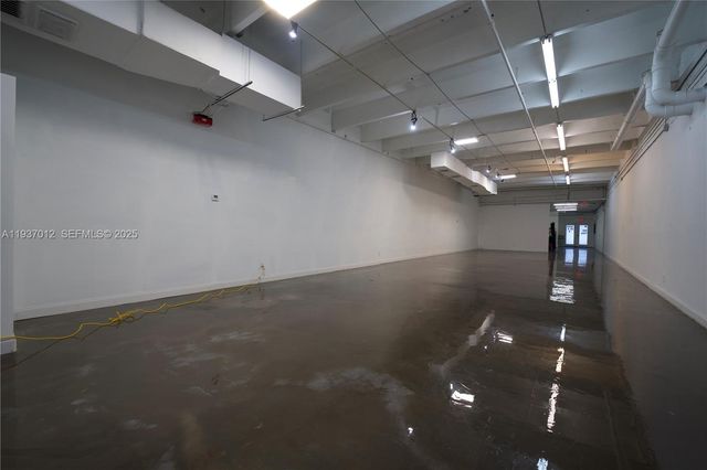 2401 NW 5th Ave, Miami, FL 33127