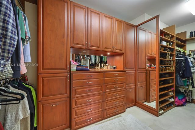 13611 Deering Bay Dr 1101, Coral Gables, FL 33158