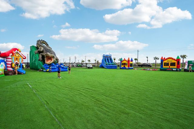 295 Ice Shore Trail, Dayton, TX 77535