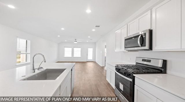 295 Ice Shore Trail, Dayton, TX 77535