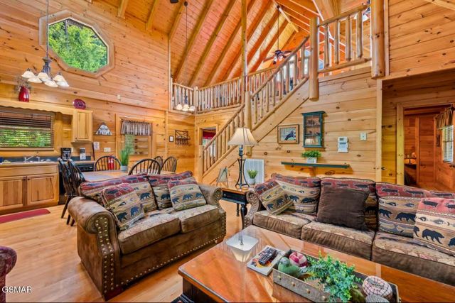 1316 Timberwolf Way, Sevierville, TN 37876