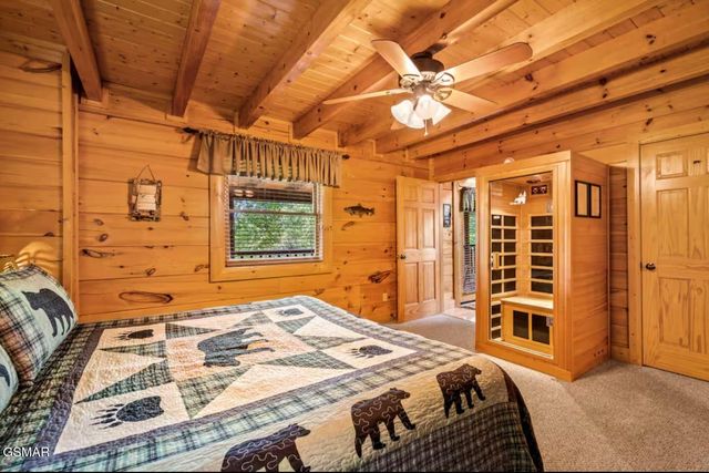 1316 Timberwolf Way, Sevierville, TN 37876