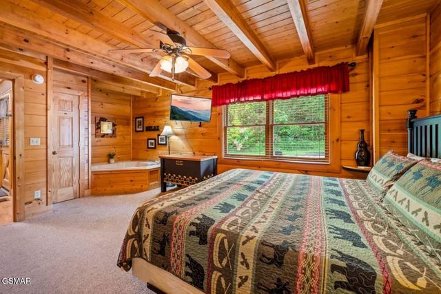 1316 Timberwolf Way, Sevierville, TN 37876