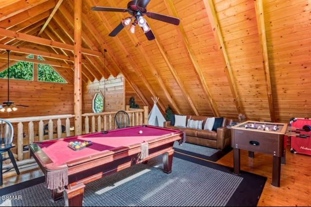 1316 Timberwolf Way, Sevierville, TN 37876