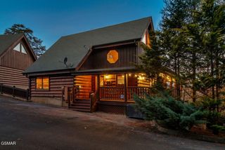 1316 Timberwolf Way, Sevierville, TN 37876