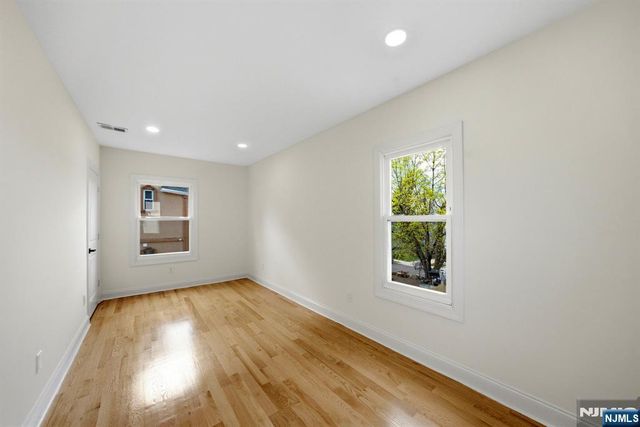 450 Highland Avenue, Passaic, NJ 07055
