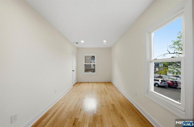 450 Highland Avenue, Passaic, NJ 07055