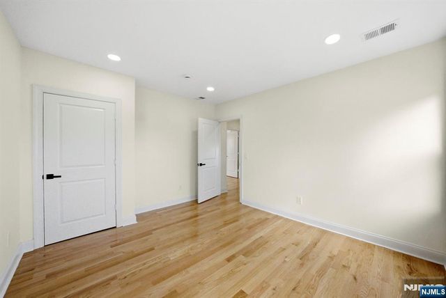 450 Highland Avenue, Passaic, NJ 07055