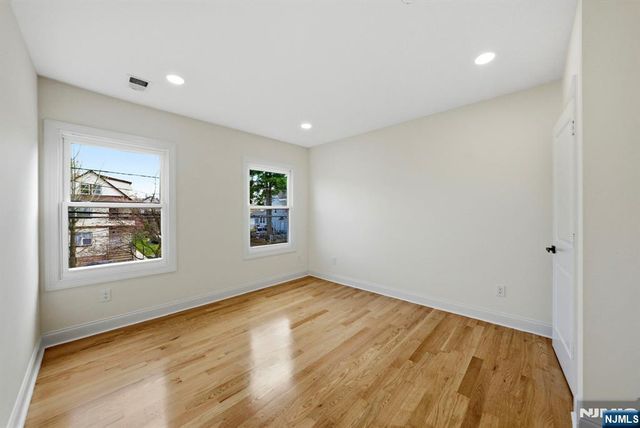 450 Highland Avenue, Passaic, NJ 07055