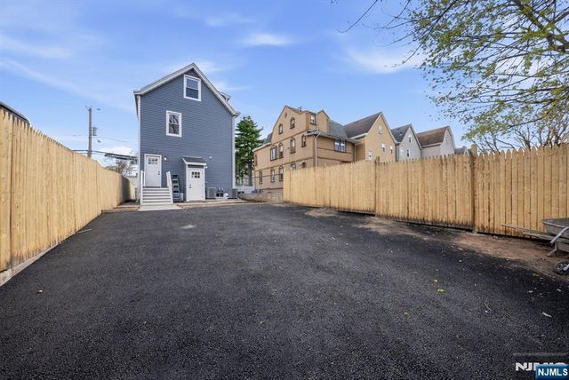450 Highland Avenue, Passaic, NJ 07055