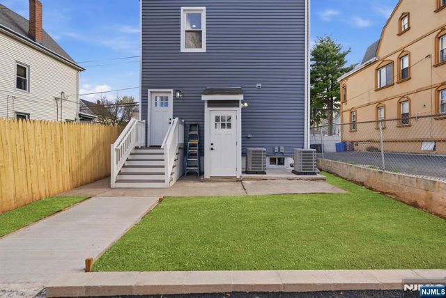 450 Highland Avenue, Passaic, NJ 07055