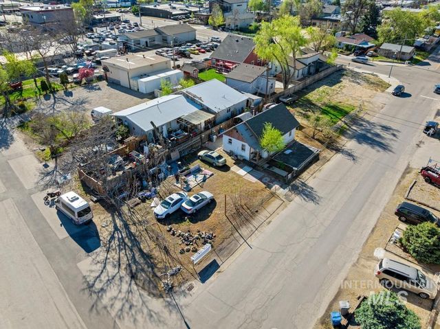 3519 W Clay St, Garden City, ID 83714