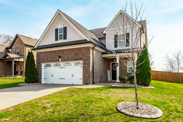 1037 Windemere Dr, Gallatin, TN 37066