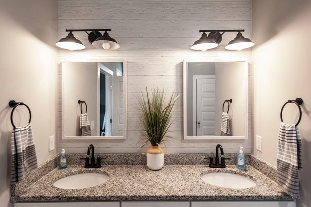 1037 Windemere Dr, Gallatin, TN 37066