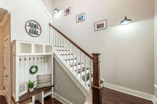 1037 Windemere Dr, Gallatin, TN 37066