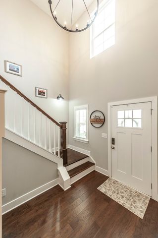 1037 Windemere Dr, Gallatin, TN 37066