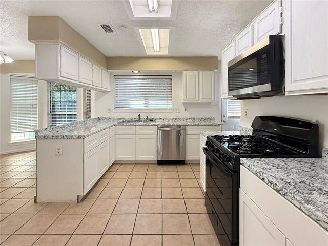 4219 Tanner Way, Grand Prairie, TX 75052