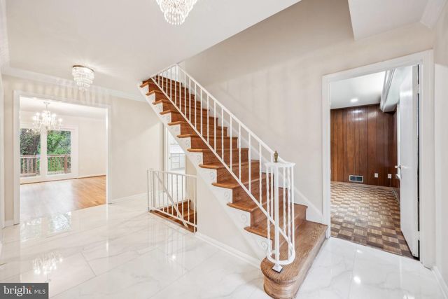 2827 ELLICOTT ST NW, Washington, DC 20008