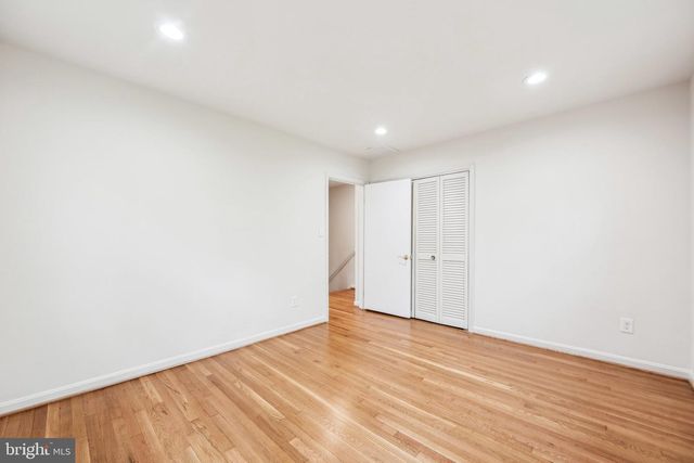 2827 ELLICOTT ST NW, Washington, DC 20008