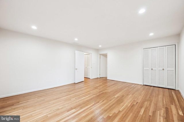 2827 ELLICOTT ST NW, Washington, DC 20008